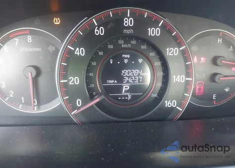 2017 Honda Accord Sport z USA, uszkodzony, nr VIN 1HGCR2F56HA113878